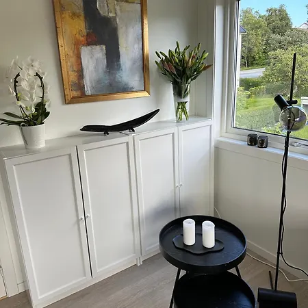 דירה Utleie Av Romslig Og Velutstyrt 10 Minutter Fra Sentrum For Opptil 4 Personer